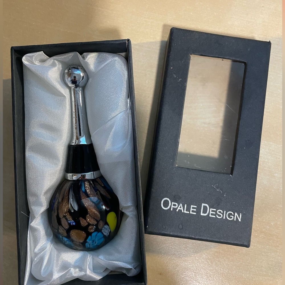 Unique Bottle Stopper
